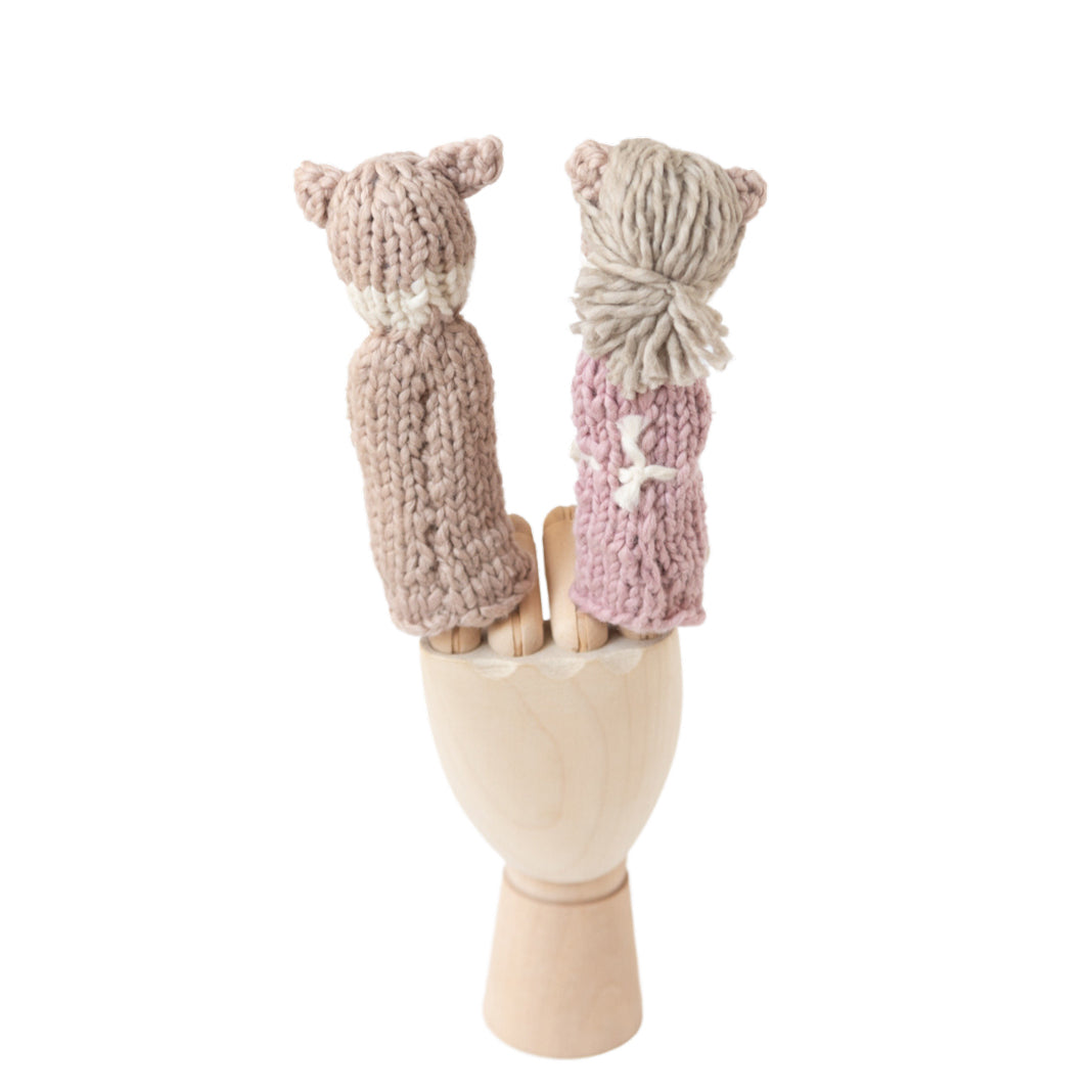 Handgestricktes Fingerpuppen-Set – Rotkäppchen